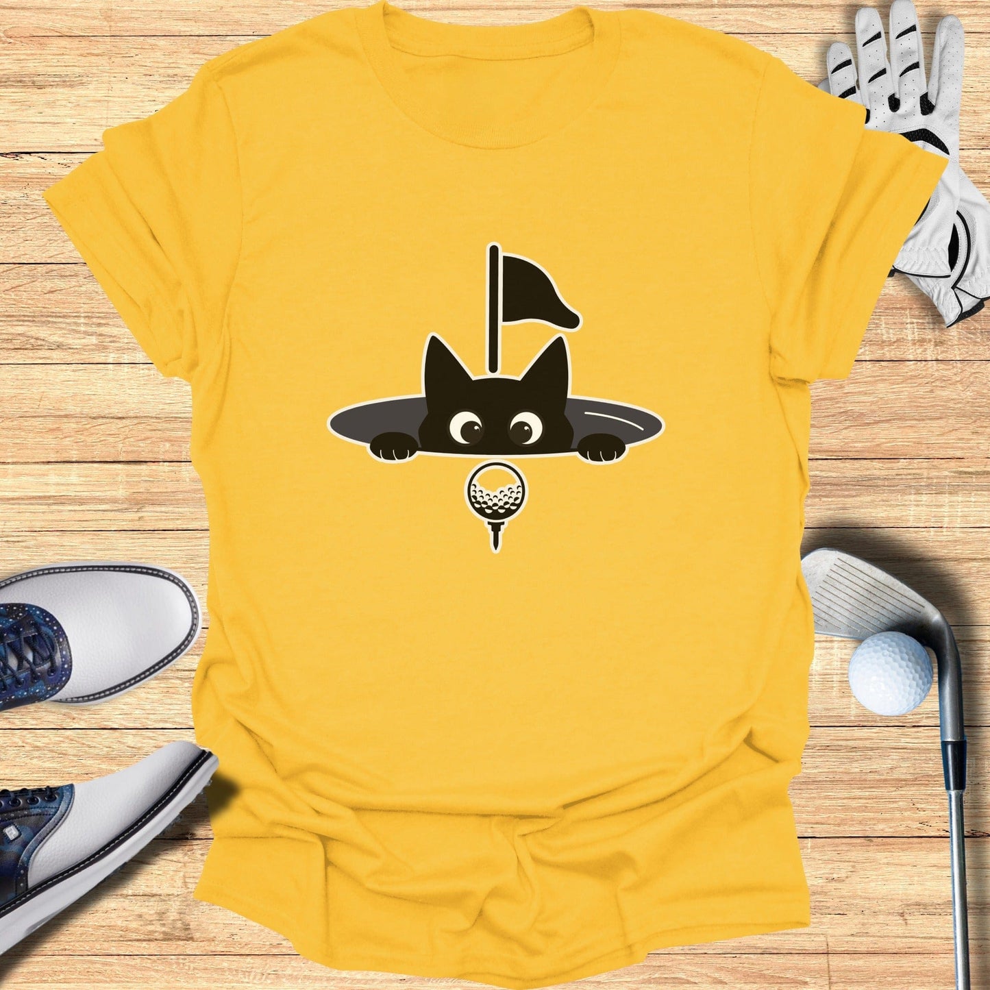 Cute Cat Playing Golf Graphic T-Shirt