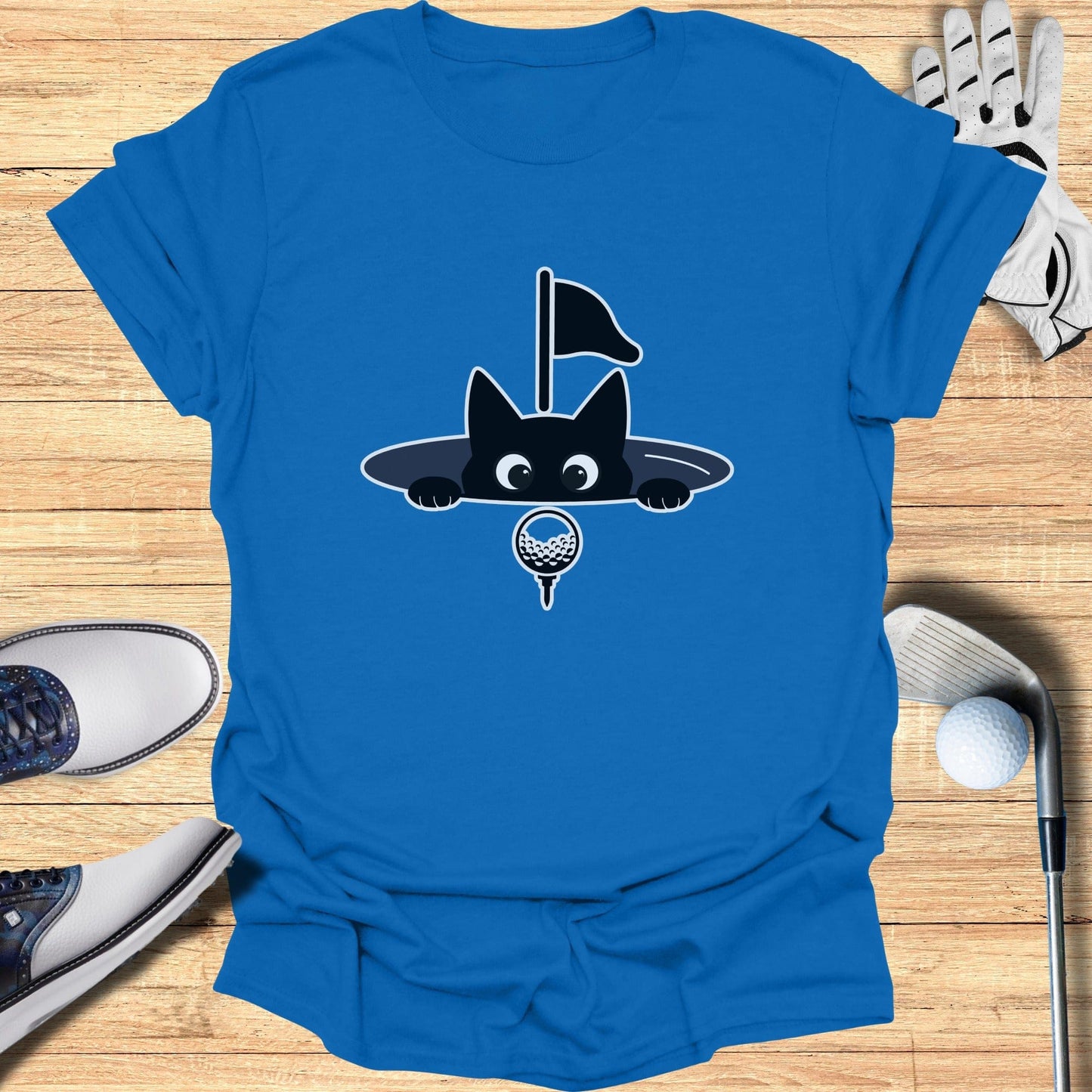 Cute Cat Golfing T-Shirt Perfect for Enthusiasts